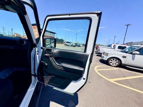 Used 2016 Jeep Wrangler Sport w/ Quick Order Package 24S AWD/4WD image 27