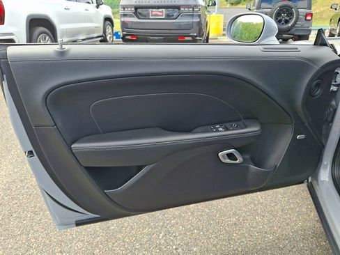 Used 2020 Dodge Challenger R/T Scat Pack w/ Plus Package RWD image 11