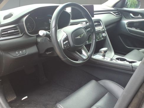 Used 2025 Genesis G70 2.5T AWD/4WD image 10
