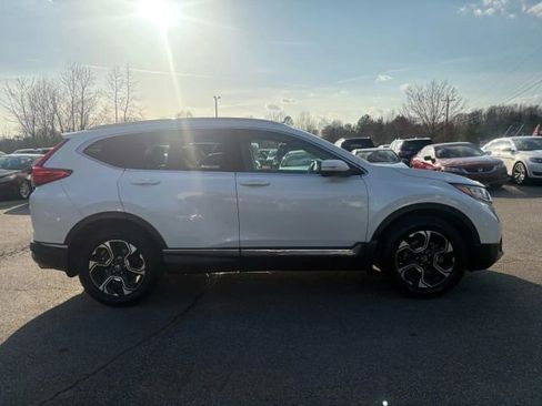 Used 2018 Honda CR-V Touring image 6