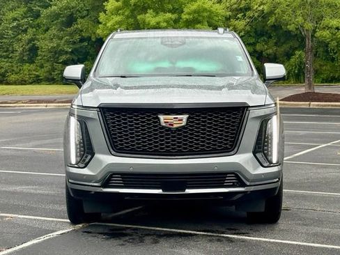 Certified 2025 Cadillac Escalade Sport Platinum AWD/4WD image 14