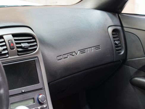 Used 2007 Chevrolet Corvette Coupe w/ Preferred Equipment Group RWD image 52
