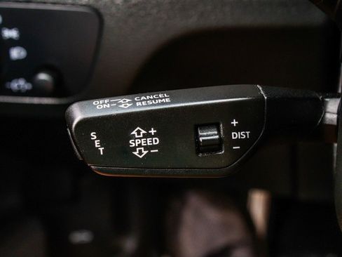 Used 2022 Audi SQ5 Premium Plus w/ Premium Plus Package image 27