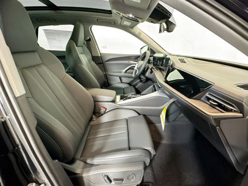 New 2025 Audi Q5 Premium Plus image 25