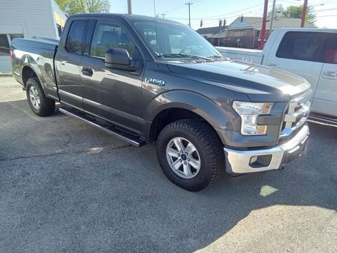 Used 2017 Ford F150 XLT image 2