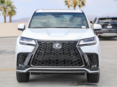 Used 2024 Lexus LX 600 F Sport AWD/4WD image 2