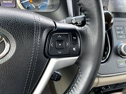 Certified 2017 Toyota Sienna XLE w/ XLE Navigation Package image 24