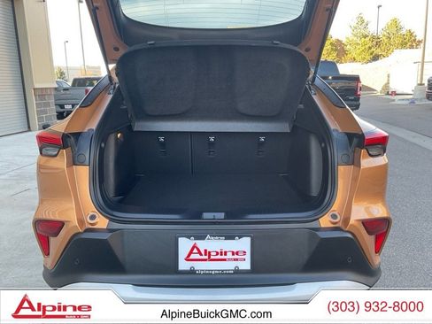 Used 2025 Buick Envista Preferred image 18