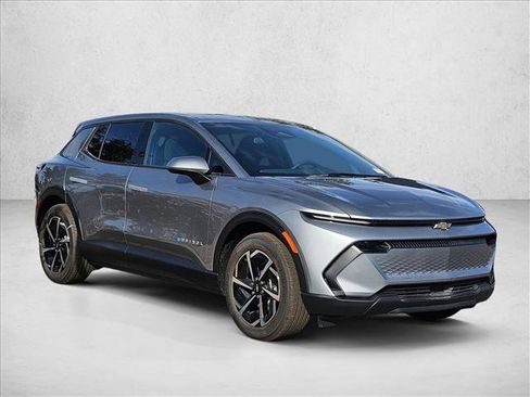 New 2026 Chevrolet Equinox EV LT image 7