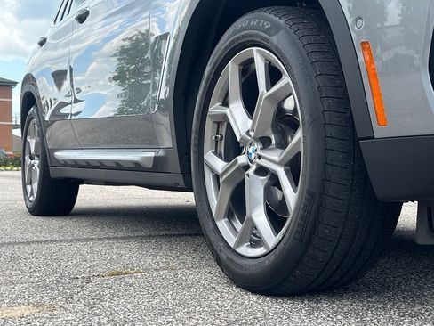 Used 2023 BMW X3 xDrive30i w/ Premium Package w/ZPA AWD/4WD image 11