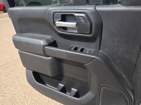 Used 2025 Chevrolet Silverado 1500 Custom Trail Boss AWD/4WD image 19