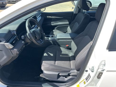 Used 2025 Toyota Camry LE FWD image 14