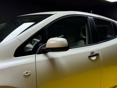 Used 2012 Nissan Leaf SV image 9