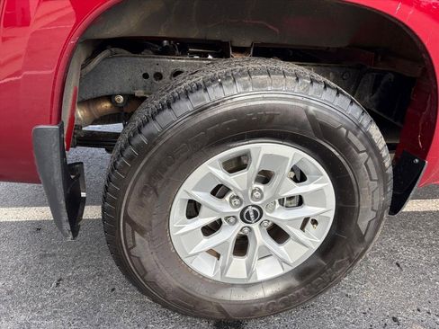 Certified 2024 Nissan Frontier SV w/ Technology Package image 27