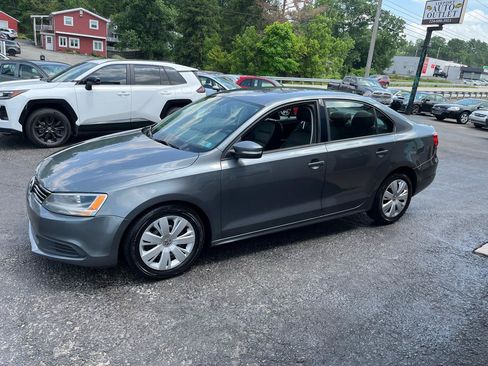 Used 2014 Volkswagen Jetta SE FWD image 9