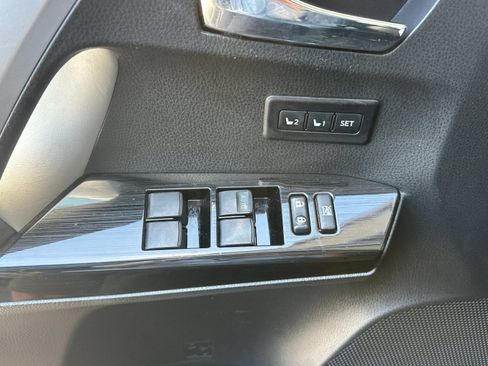Used 2016 Toyota RAV4 Limited FWD image 11