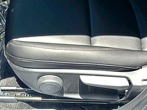 New 2026 MAZDA MAZDA3 s Sport FWD image 11