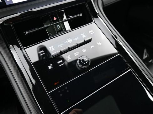 Certified 2026 Porsche Panamera GTS AWD/4WD image 22