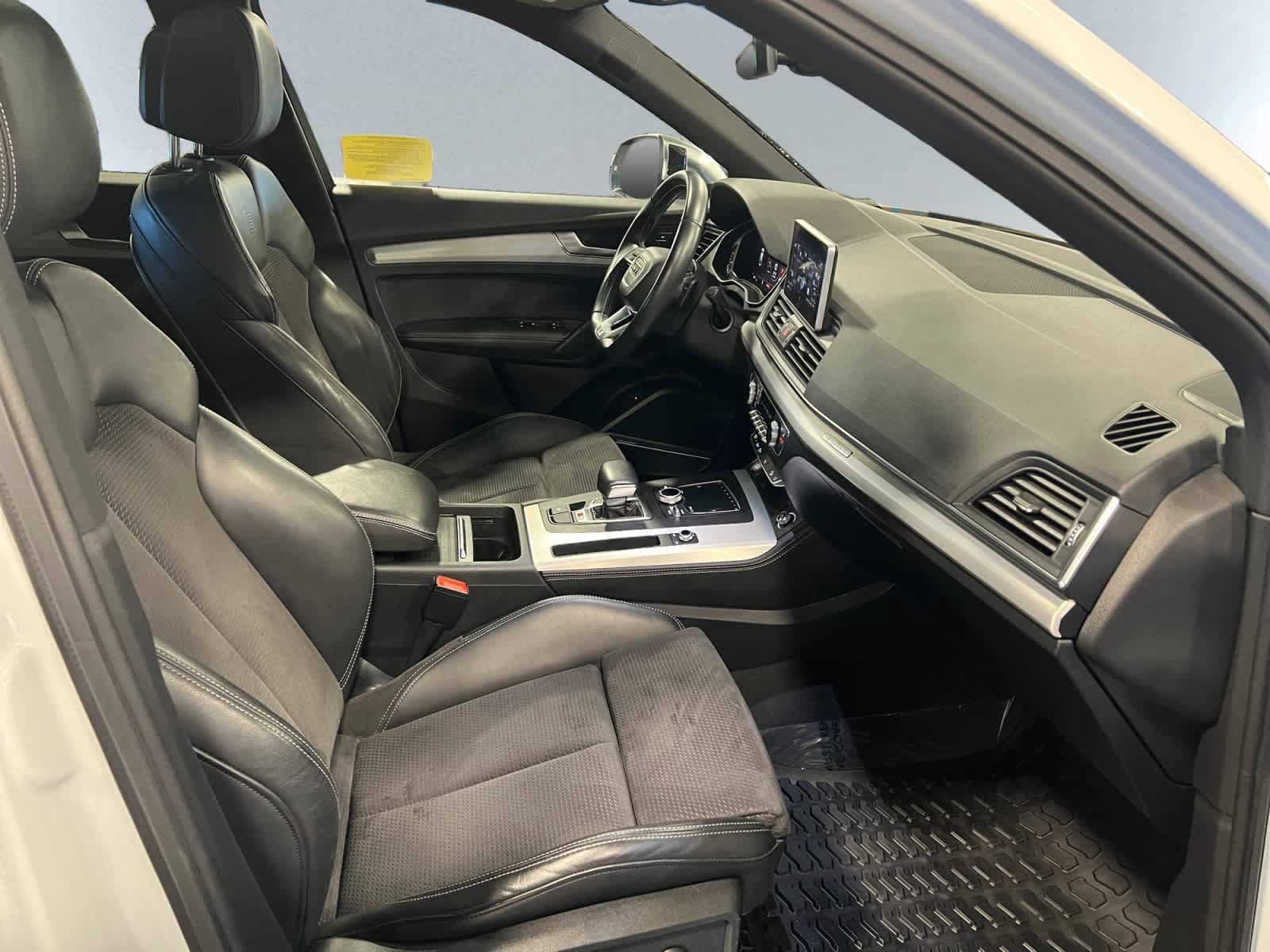 Used 2020 Audi SQ5 Premium Plus w/ Premium Plus Package AWD/4WD image 20