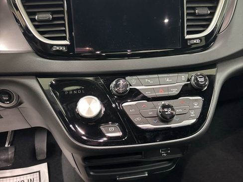 New 2026 Chrysler Voyager LX image 12