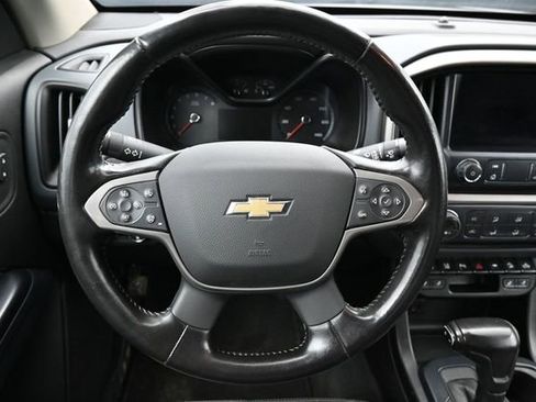 Used 2021 Chevrolet Colorado Z71 w/ Safety Package AWD/4WD image 16