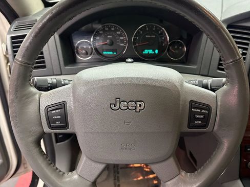 Used 2005 Jeep Grand Cherokee Limited image 13