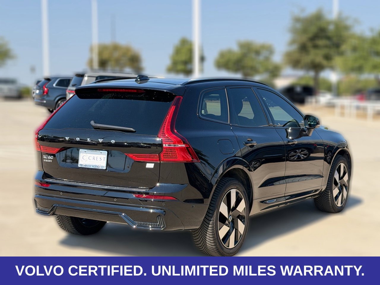 Certified 2024 Volvo XC60 T8 Plus w/ Protection Package Premier AWD/4WD image 8