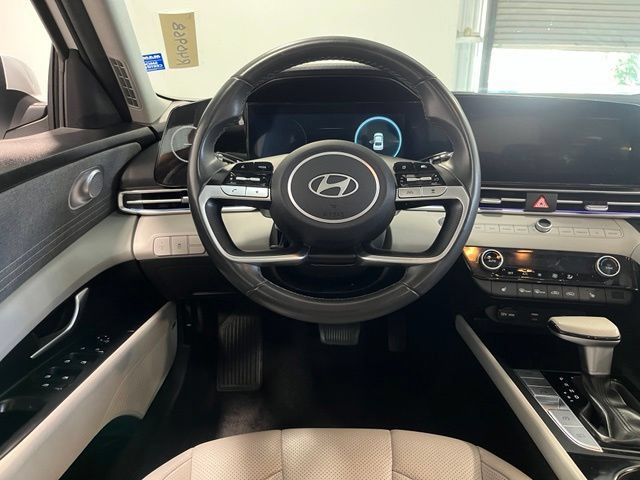 Used 2024 Hyundai Elantra Limited FWD image 23