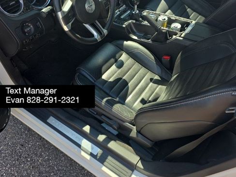 Used 2013 Ford Mustang GT Premium w/ Comfort Pkg RWD image 16