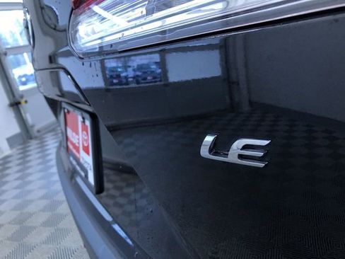 Certified 2025 Toyota Corolla Cross LE image 15