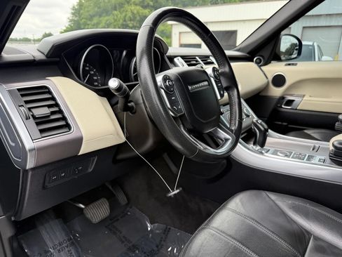Used 2017 Land Rover Range Rover Sport HSE AWD/4WD image 17