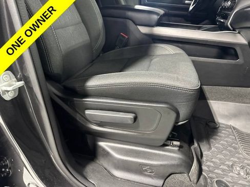 Used 2022 RAM 1500 Big Horn w/ Night Edition AWD/4WD image 40