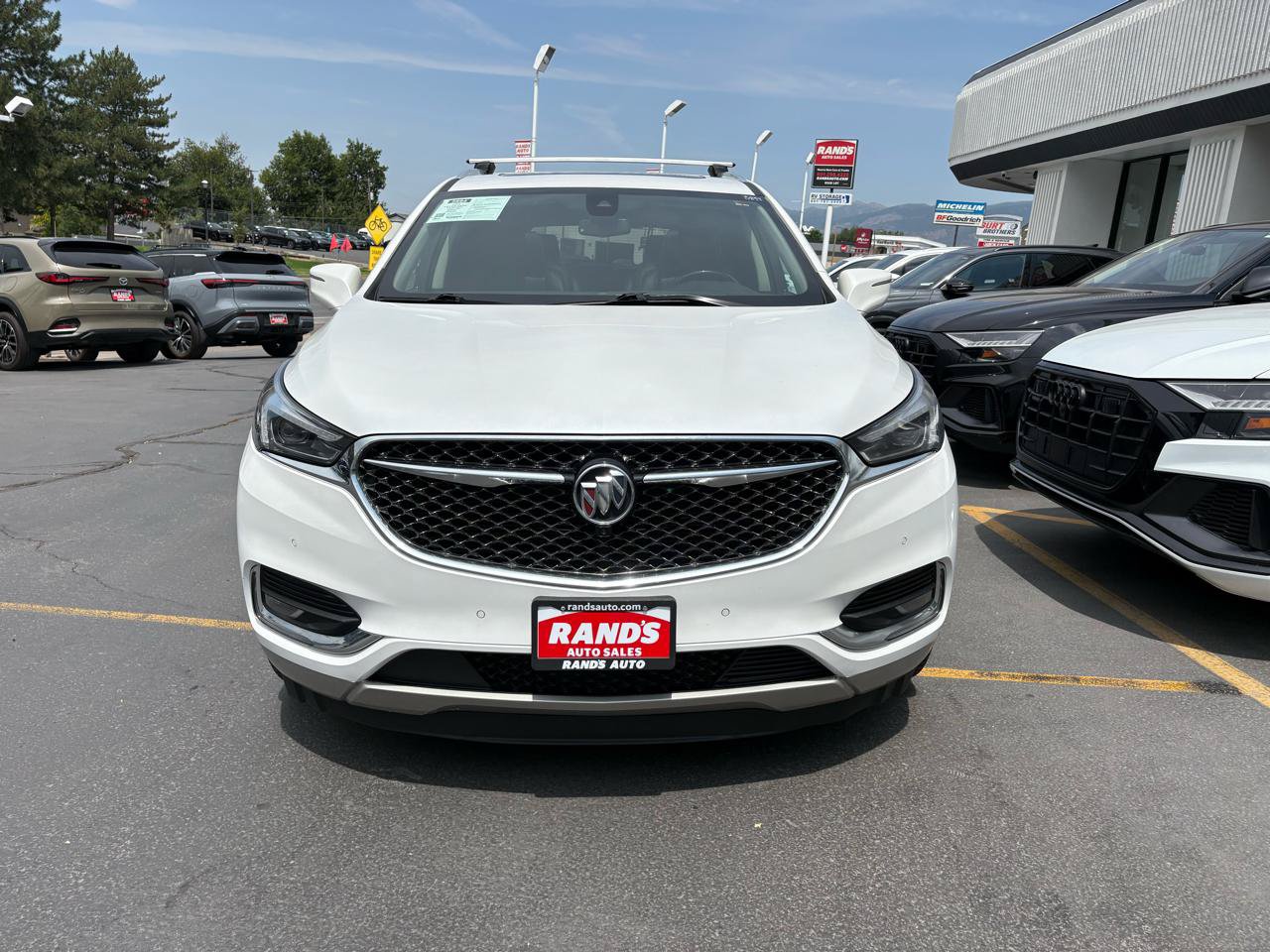 Used 2019 Buick Enclave Avenir w/ Avenir Technology Package AWD/4WD image 7