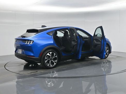 Certified 2025 Ford Mustang Mach-E Select w/ Comfort Package Lite image 6