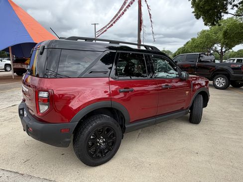 Certified 2025 Ford Bronco Sport Badlands AWD/4WD image 6