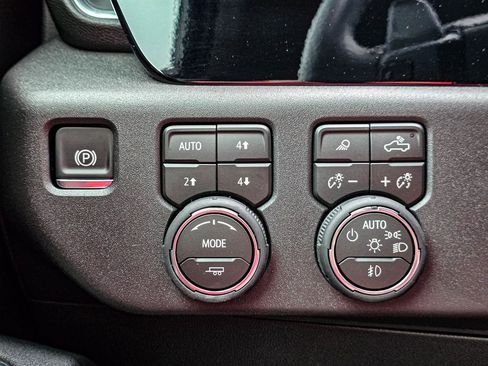 Certified 2026 Chevrolet Silverado 1500 LT Trail Boss w/ Safety Package image 32