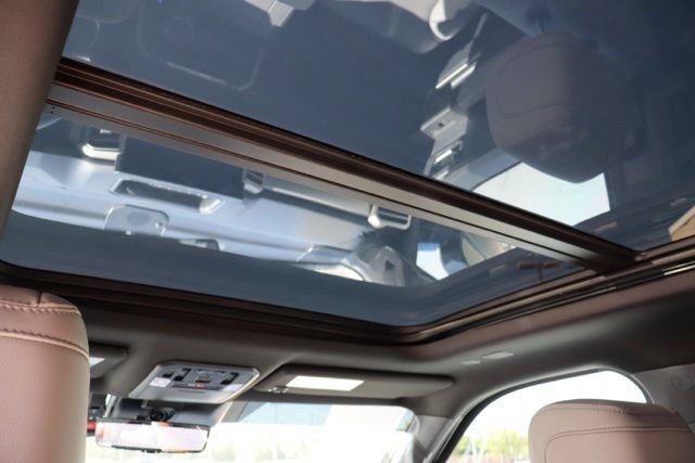 Used 2025 Toyota Sequoia Limited w/ Tow Technology Package AWD/4WD image 14