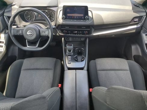 Used 2024 Nissan Rogue SV FWD image 16