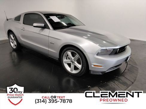 Used 2012 Ford Mustang GT Premium image 3