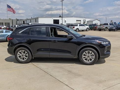 Used 2024 Ford Escape Active w/ Tech Pack #1 AWD/4WD image 2