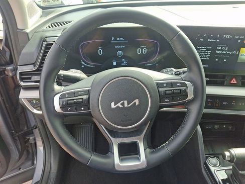 Used 2024 Kia Sportage EX AWD/4WD image 19