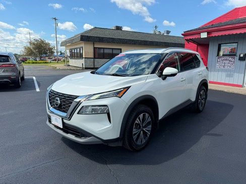 Used 2021 Nissan Rogue SV w/ Premium Package AWD/4WD image 3