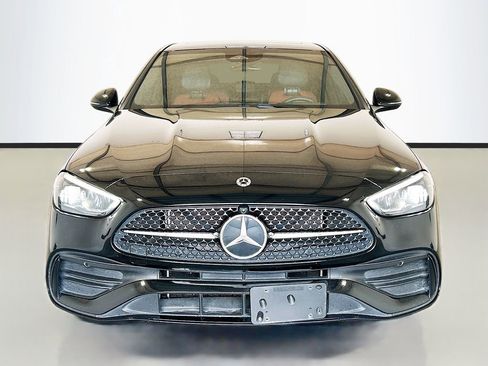 Used 2025 Mercedes-Benz C 300 Sedan image 2