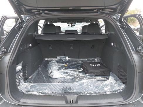 New 2027 Audi Q6 e-tron Premium AWD/4WD image 12