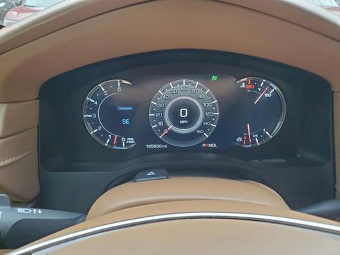 Used 2017 Cadillac Escalade ESV Platinum image 33