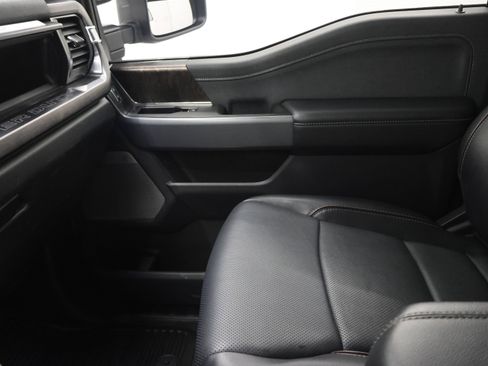 Used 2023 Ford F350 Lariat w/ Lariat Ultimate Package AWD/4WD image 13