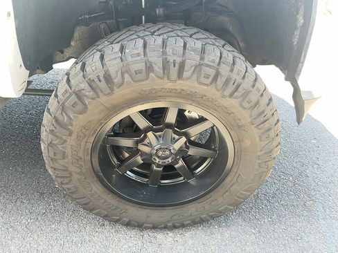 Used 2019 GMC Sierra 3500 SLT AWD/4WD image 17