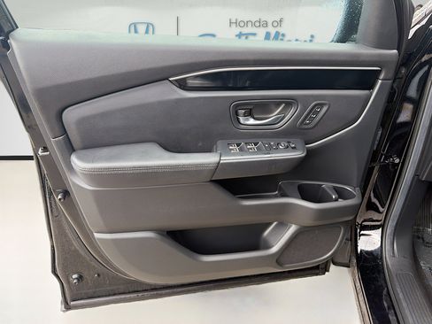 Certified 2025 Honda Pilot EX-L image 20