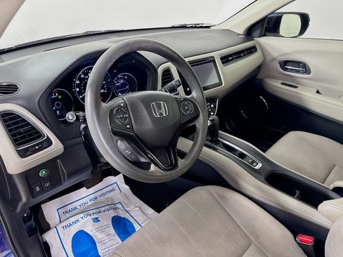 Used 2017 Honda HR-V EX image 11