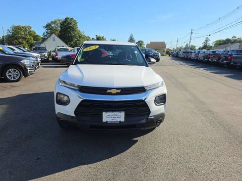 Used 2021 Chevrolet TrailBlazer LS AWD/4WD image 2